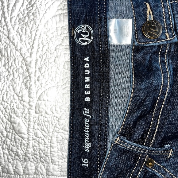 Dark blue Jean shorts with roll up cuff - Picture 5 of 5